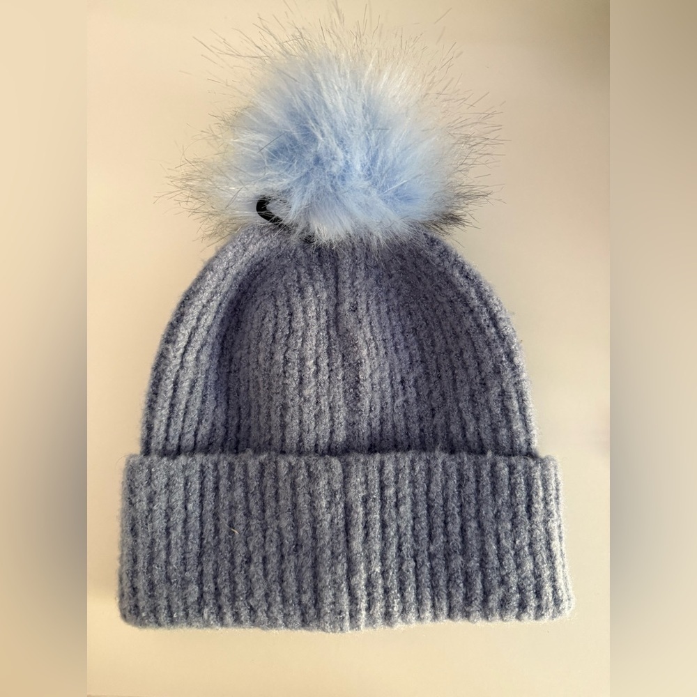 NWT Blue Knit Beanie with Faux Fur Pom - Picture 2 of 2